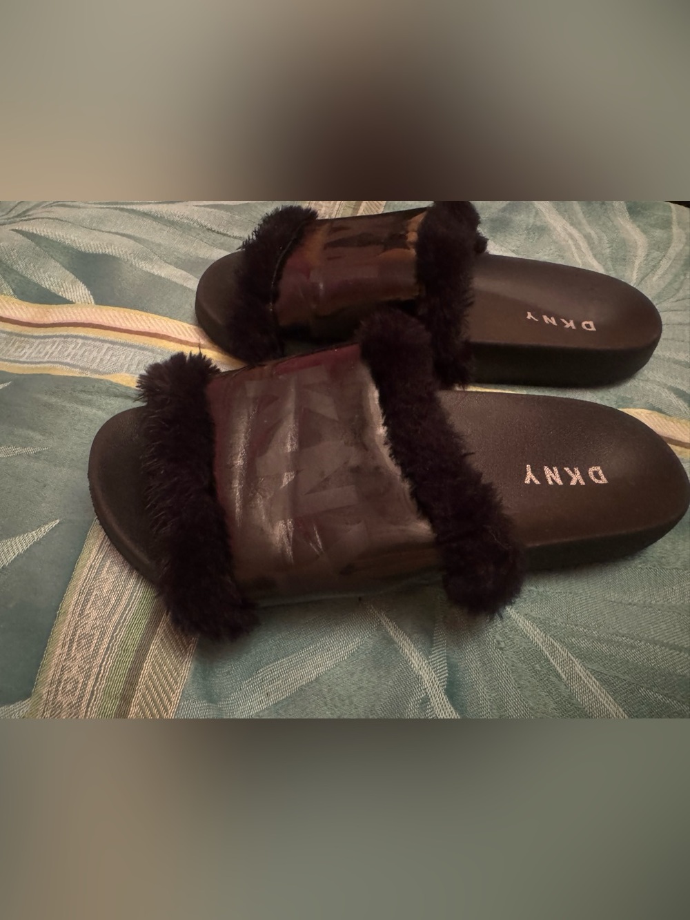 DKNY slides